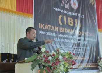 Pj. Bupati Bener Meriah Drs. Haili Yoga, M. Si sambutan HUT Bidan ke 72, Foto : Prokopim Bener Meriah