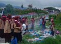 Gerakan Pramuka Gudep Pesantren Terpadu Semayoen Nusantara Membersihakan Sampah di Jalan Protokol Bener Meriah, Photo : Gemapers