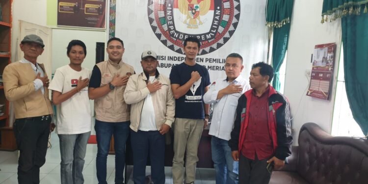 Pengurus PWI Bener Meriah bersama Komisioner KIP Bener Meriah, Photo : Ist