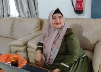 Photo :Dr.Puspitawati.M.Si, Inen Melati