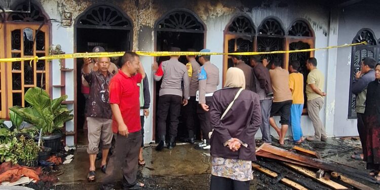 Kebakaran di Pondok Baru, kecamatan Bandar Kabupaten Bener Meriah, Photo : Humas Polres Bener Meriah