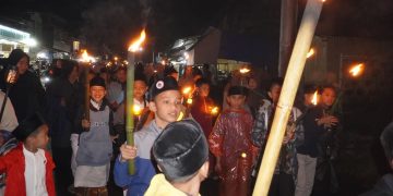 Pawai Obor Yayasan Almanar Bener Meriah, Foto : Humas Almanar