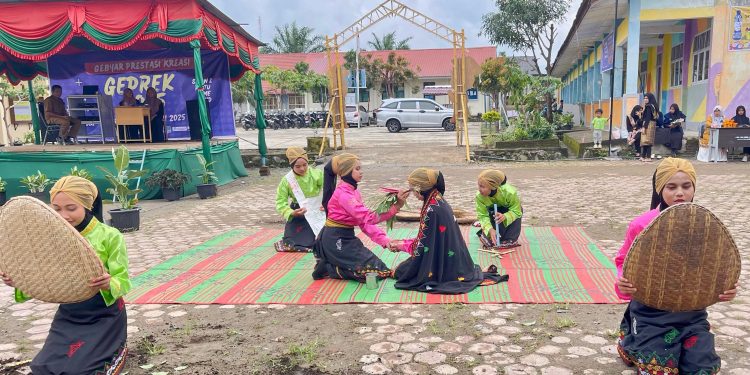 Kegiatan (GEPREK) Gebyar Prestasi dan Kreasi oleh SMAN 2 Pintu Rime Gayo, Foto : Humas SMA 2 Pintu Rime Gayo