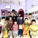 Ketua HIMABEM-SU Mulyani bersama anak-anak yatim dalam kegiatan Sosial dan sykuran Milad HIIMABEM-SU, Foto : Dok Himabem-Su