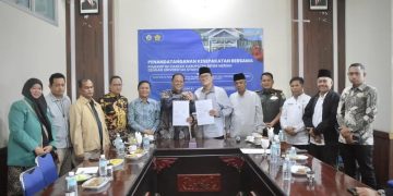 Penandatanganan MoU Kerja Sama Pemkab Bener  Meriah dengan USK (Universitas Syiah Kuala) di Oproom Setdakab Bener Meriah, Jum'at (13/6/2025), Foto : Ist