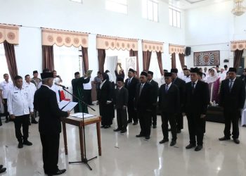 Pelantikan Anggota MPD Kabupaten Bener Meriah Periode 2025-2030 oleh Wabup Ir. Armia, di Aula Setdakab, Rabu (6/8/2025). Foto : Ist