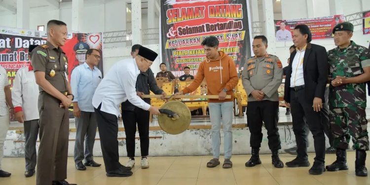 Pembukaan Kejuaraan Pencak Silat Piala Kajari Cup III oleh Bupati Bener Meriah di GORS Pemda, Rabu (20/82025). Foto : Ist