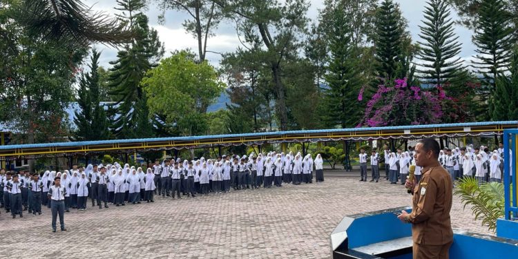 Sosialisasi Oleh Dinas P3AKB Kabupaten Bener Meriah di SMAN 1 Bukit, Senin 20/10/2025. Foto : Edi Sahputra (PFI Aceh)