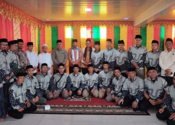 Kafilah Kabupaten Bener Meriah tiba di Kabupaten Pidie Jaya, Kamis (30/10/2025). Foto : Ist