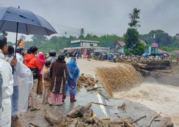 Kondisi Jembatan saat kejadian banjir di jalan utama simpang tiga menuju pondok baru, Foto : Ist
