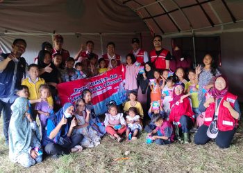 PMI Kabupaten Bener Meriah dan PMI DKI Jakarta saat menggelar aksi layanan kesehatan. Foto : Doc PMI BM