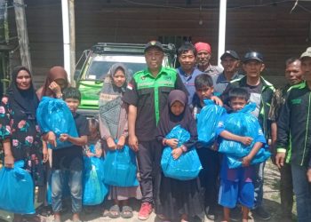 Anggota RAPI saat menyalurkan bantuan kepada masyarakat di kecamatan Siah Utama Bener Meriah, Rabu (15/1/2026). Foto: Doc RAPI