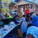 Anggota Polres Bener Meriah saat lakukan pelayanan kesehatan kepada masyarakat yang terdampak bencana di pantan lues, senin (26/1/2026). Foto: Doc Humas Polres BM