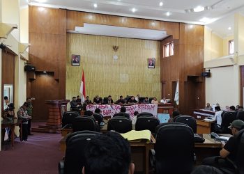 Suasana Aksi Unjuk Rasa di Aula DPRK Kabupaten Bener Meriah, Kamis (5/3/2026). Foto: Humas Polres BM