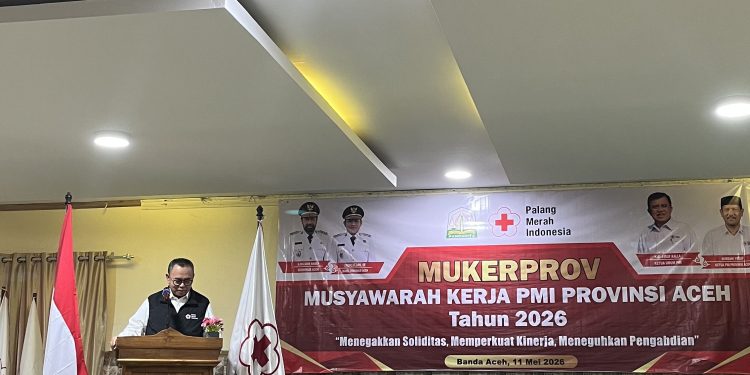 Ketua Bidang Organisasi PMI Pusat Sudirman Said Memberikan Arahan dalam Mukerprov PMI Aceh : Foto : Gemapers