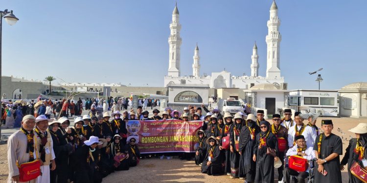 Jamaah Umroh PT Mawaddah Islamic Tour asal Gayo di Tanah Suci Mekkah. Foto : Ist