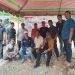 Asosiasi Pedagang Sayur Bener Meriah saat  mendatangi lokasi jembatan Enang enang. Foto: Ist